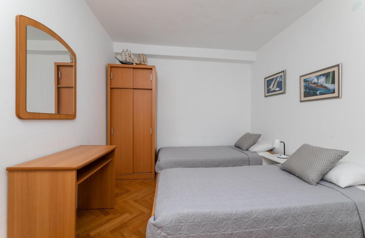 Apartment In Supetar With Sea View, Balcony, Air Conditioning, W-Lan 3553-2 Eksteriør billede
